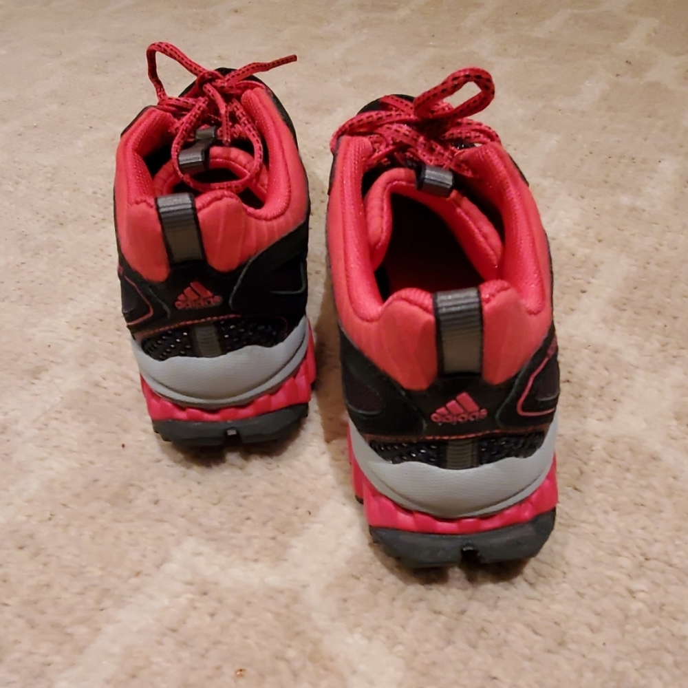 Shoes - Picture 4 of 5